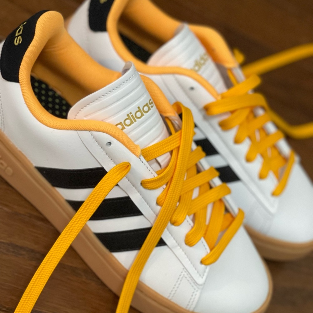 WOMEN'S ADIDAS GRAND COURT ALPHA SNEAKERS